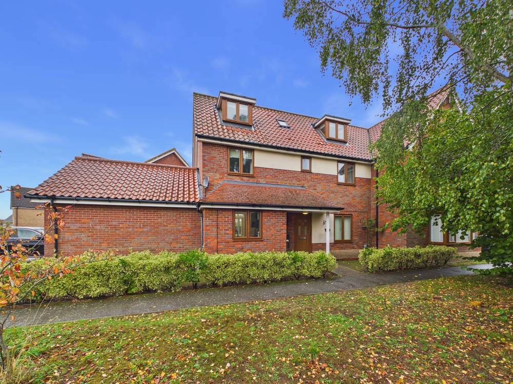 Property photo 1 of 17 Giraffe360-Still018