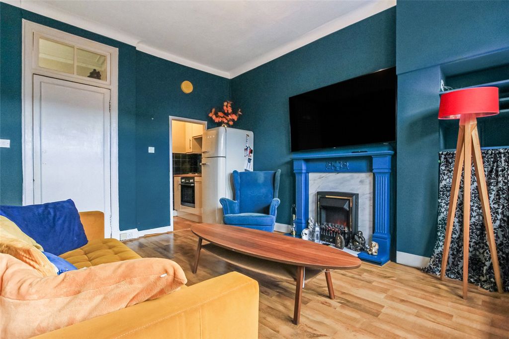 Property photo 3 of 22 Picture No. 10