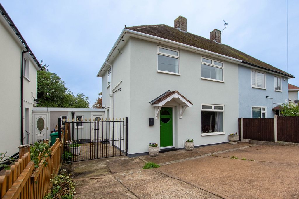 Property photo 1 of 24