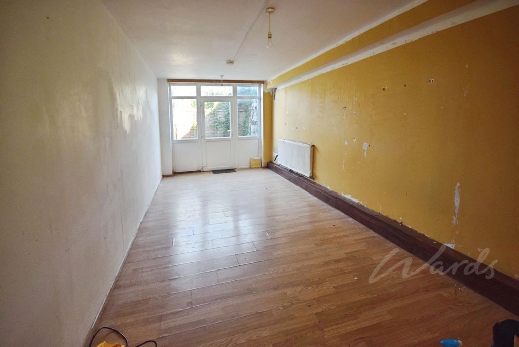 Property photo 3 of 9 East Street Lounge