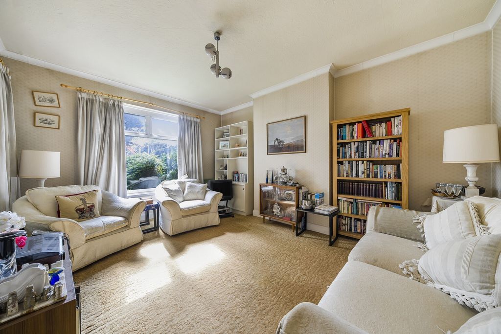 Property photo 3 of 14 3