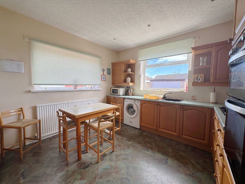 Property photo 3 of 29 Kitchen