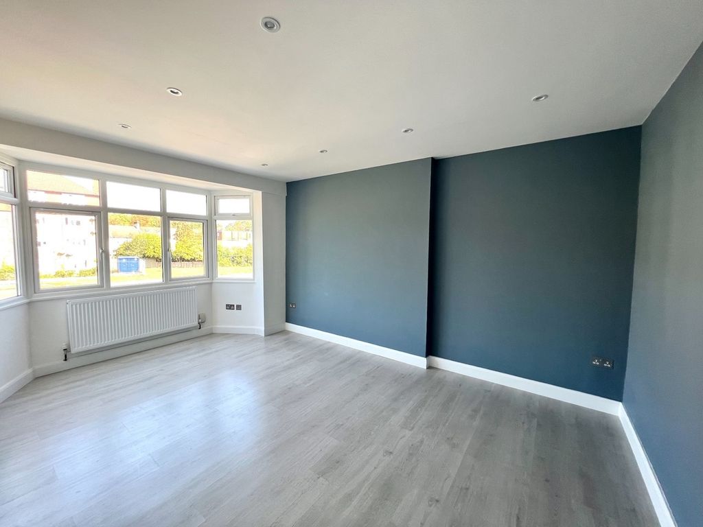 Property photo 1 of 14 Picture No. 08