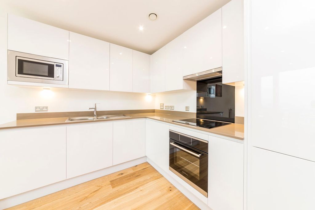 Property photo 2 of 6