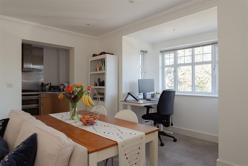 Property photo 2 of 14 5.Jpg