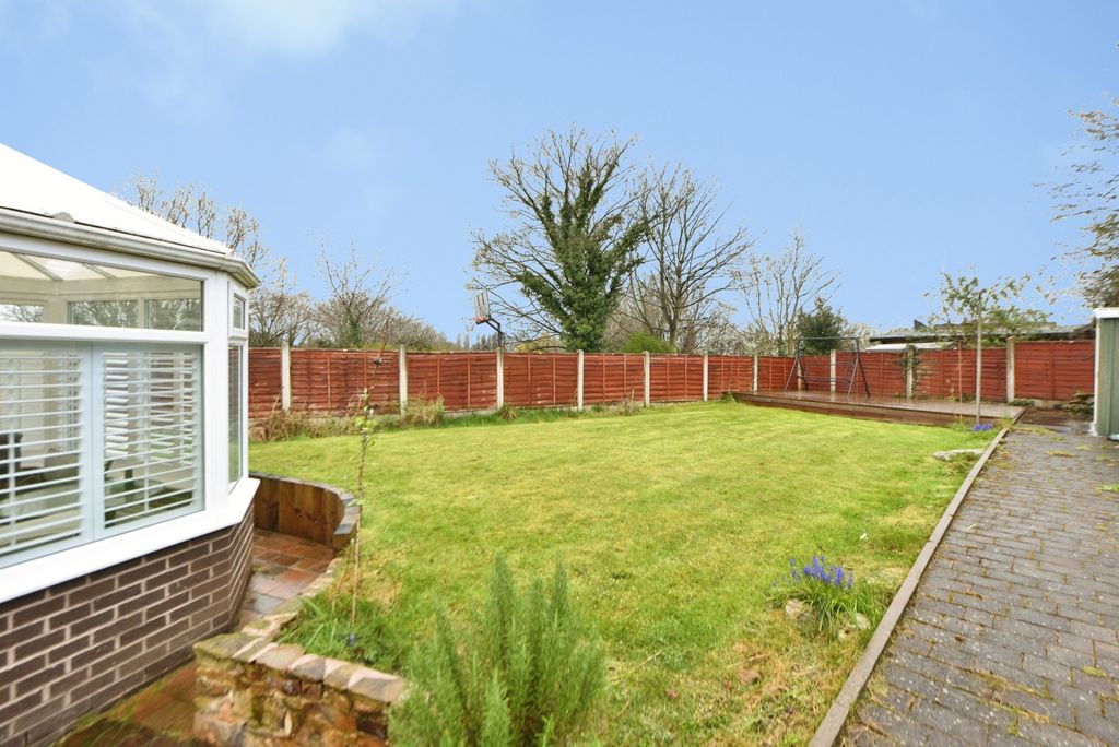 Property photo 3 of 22 Garden