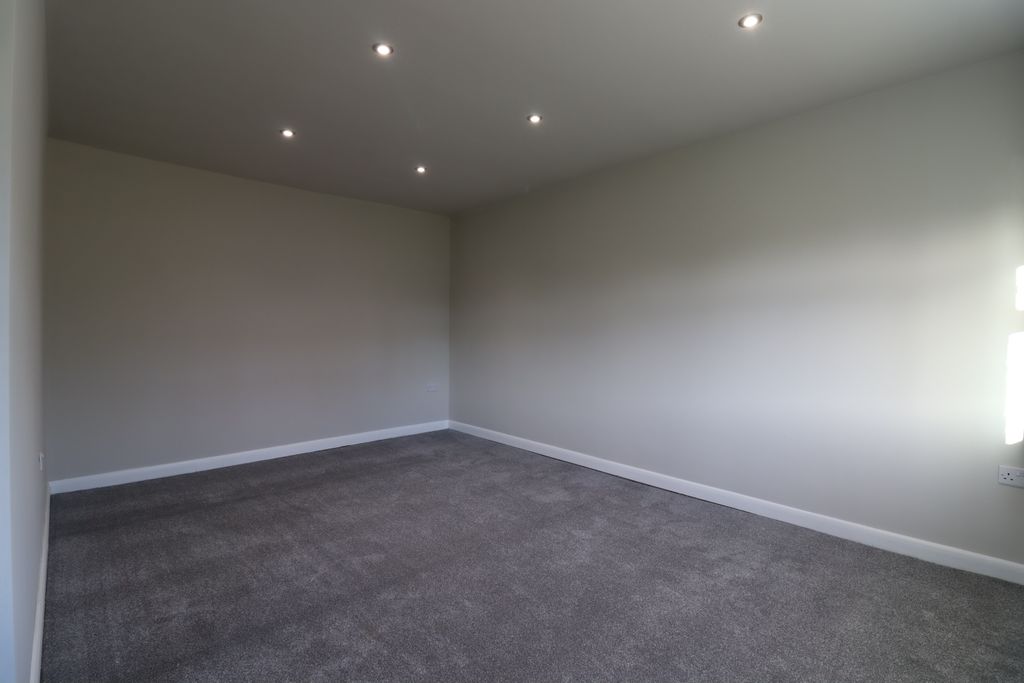 Property photo 3 of 9 Img_1771