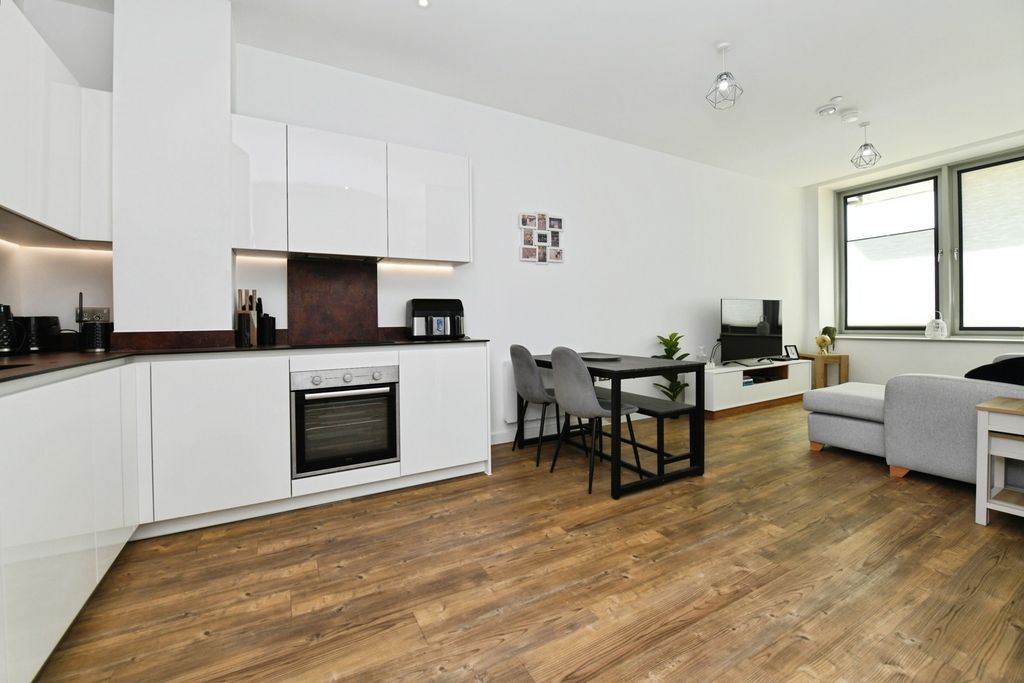 Property photo 1 of 13 Internal