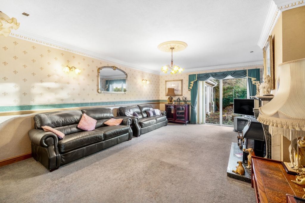 Property photo 3 of 30 Pisces Villa (Fleet)-23