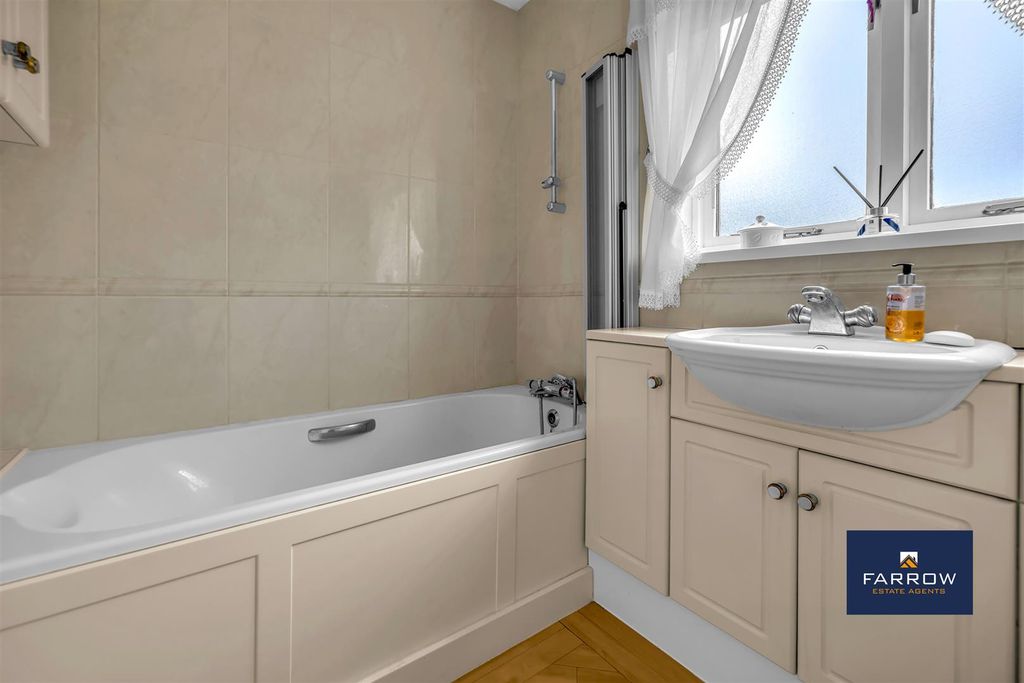 Additional image 19 of 3 bed detached bungalow for saleWellgarth, Grimsby DN32