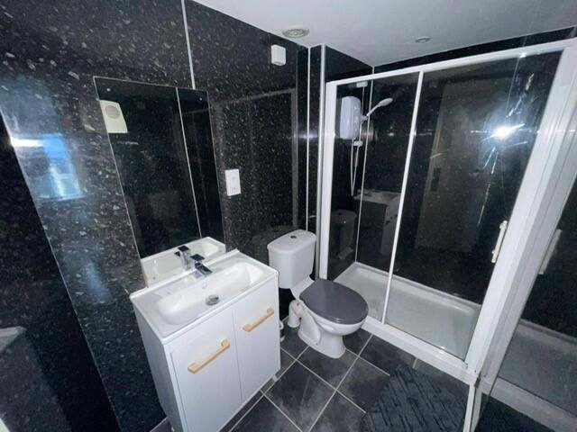 Property photo 3 of 3