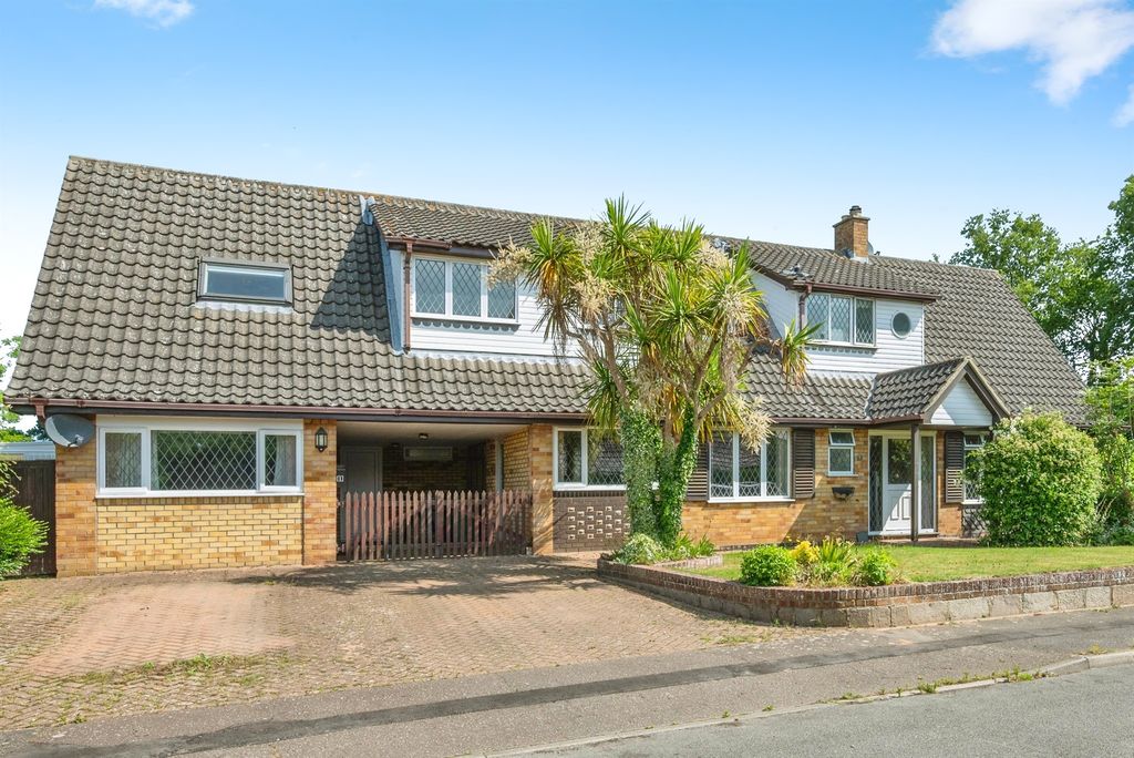 Property photo 1 of 17