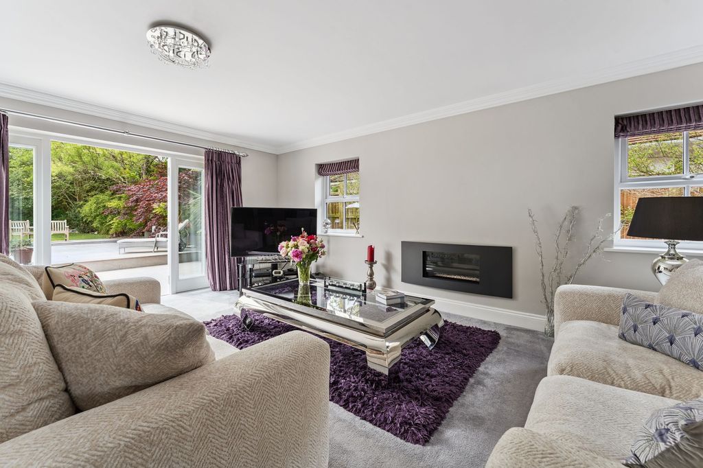 Property photo 3 of 20