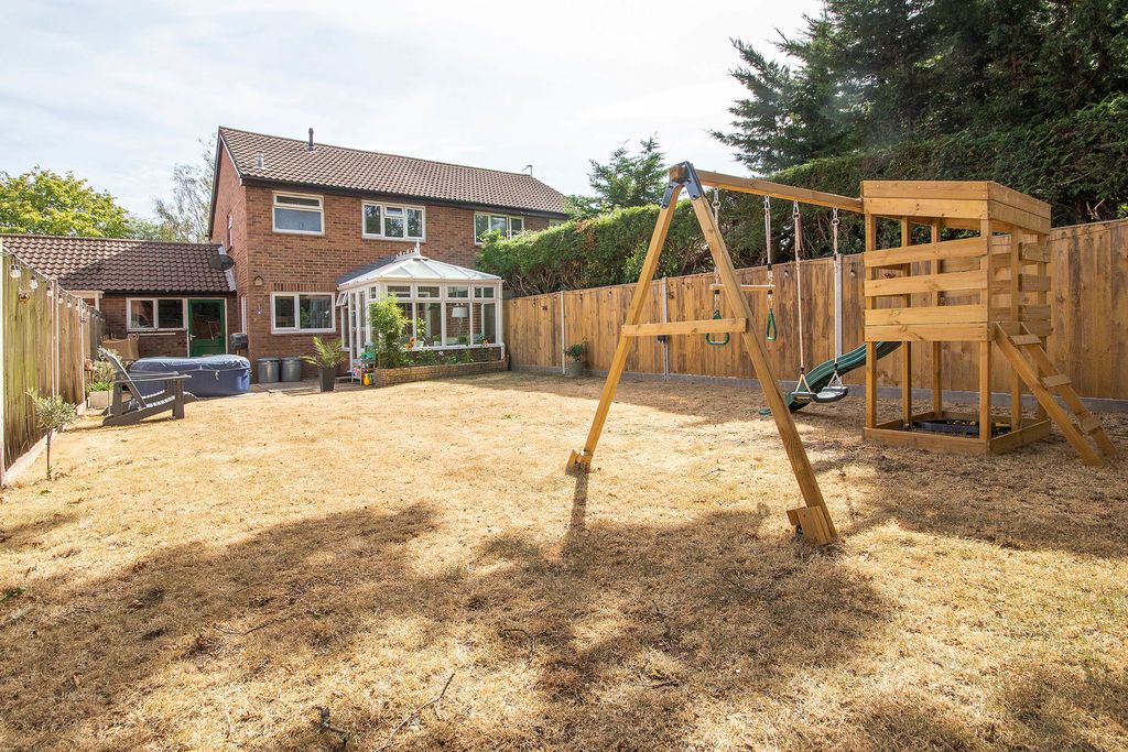 Property photo 2 of 11 Rear Garden