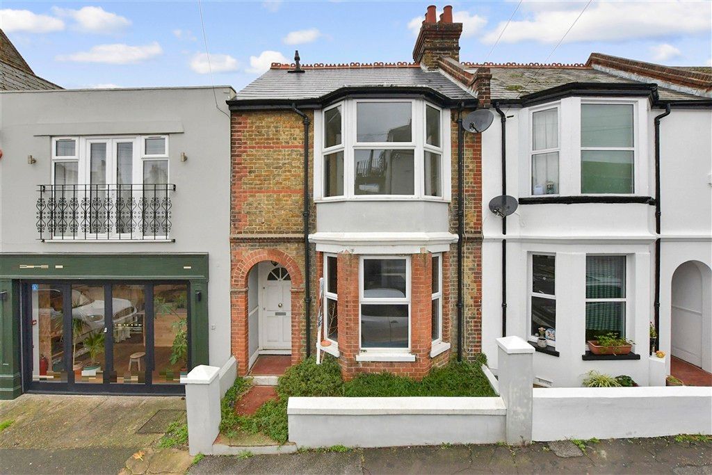 Property photo 1 of 11 Front...(Web)