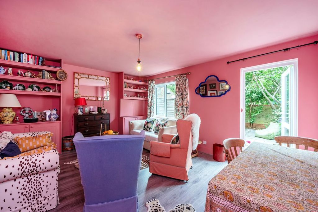 Property photo 2 of 7