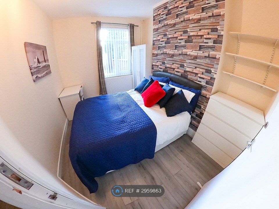 Property photo 3 of 11