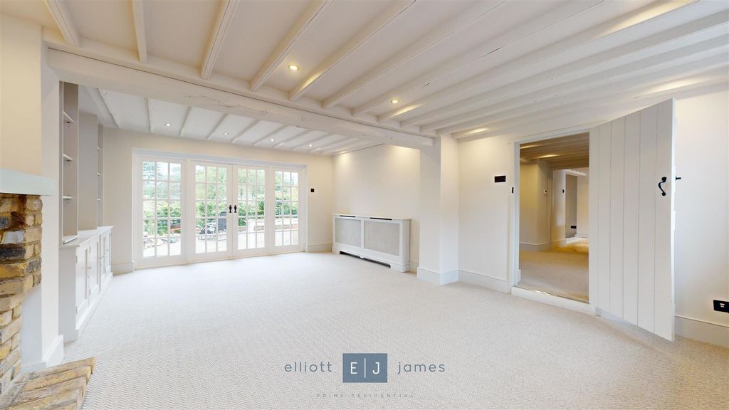 Property photo 3 of 36