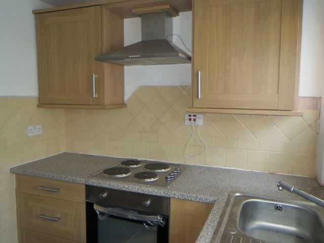 Property photo 2 of 18