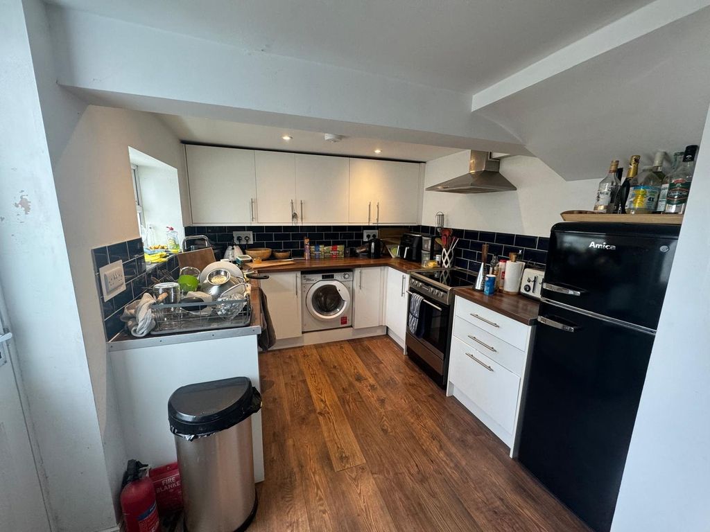 Property photo 3 of 7 Picture No. 02