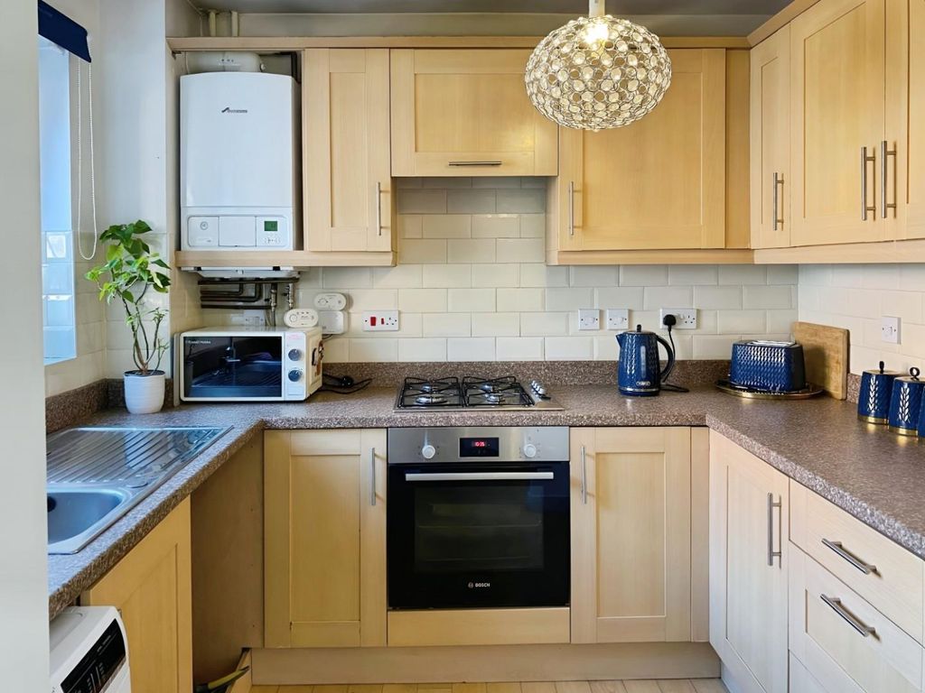 Property photo 2 of 11 27B73151-c4862d60-E983-44B9-Baa5-d0F7734Fca61.Jpg