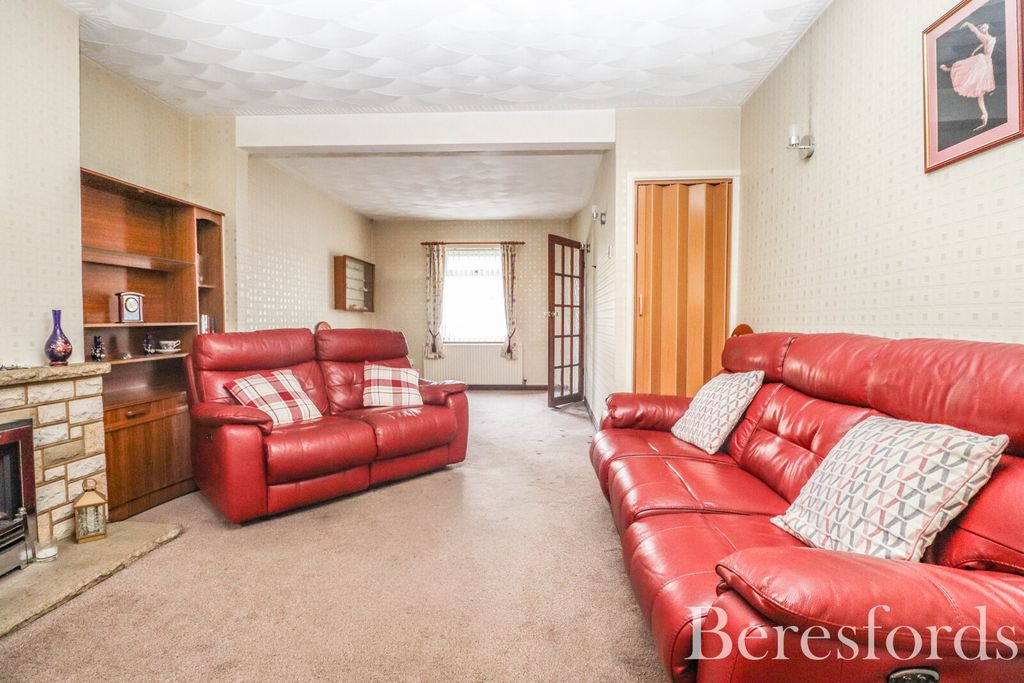 Property photo 3 of 14 Picture 3