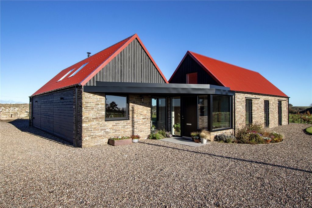 Property photo 3 of 20 Front Of House