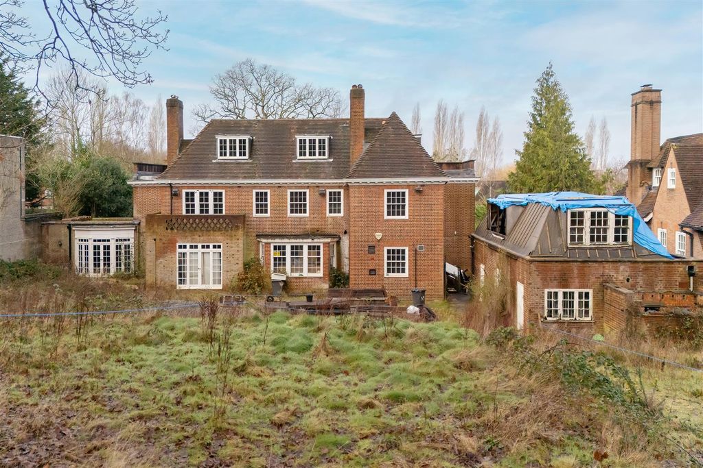 Property photo 3 of 5