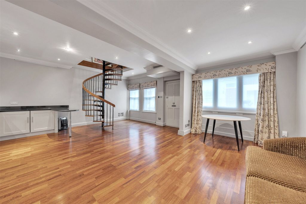 Property photo 3 of 11 Picture No. 09