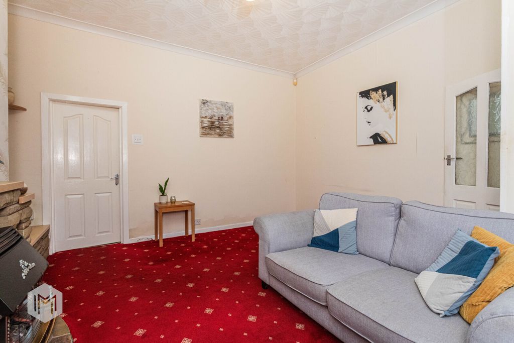 Property photo 3 of 17 Picture No. 33