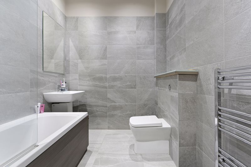 Property photo 3 of 12 Bathroom