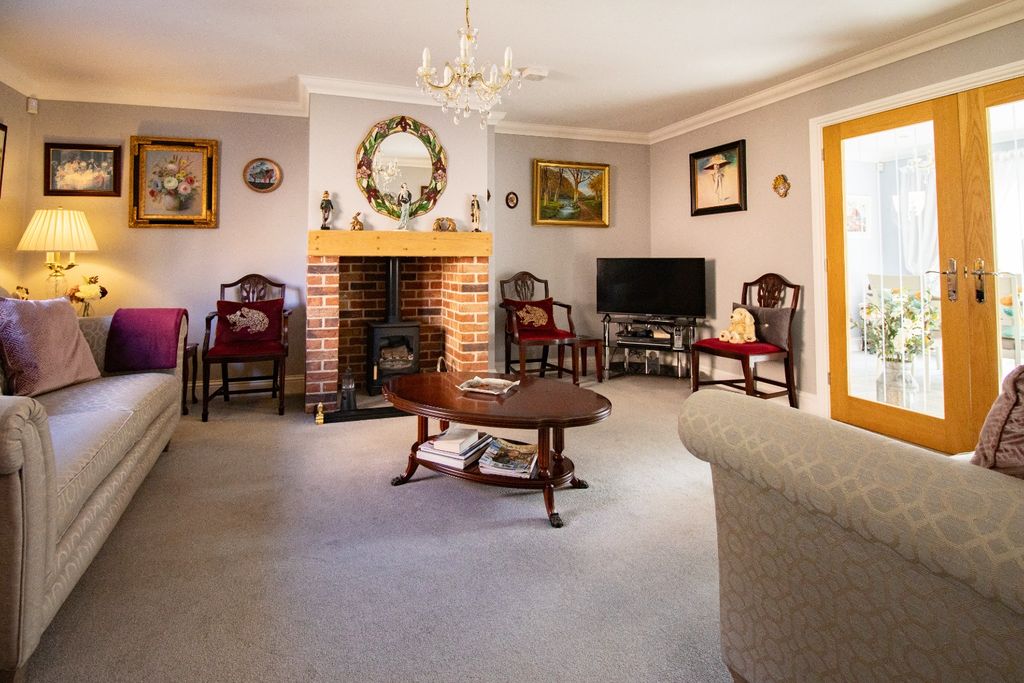 Property photo 2 of 21 3513414