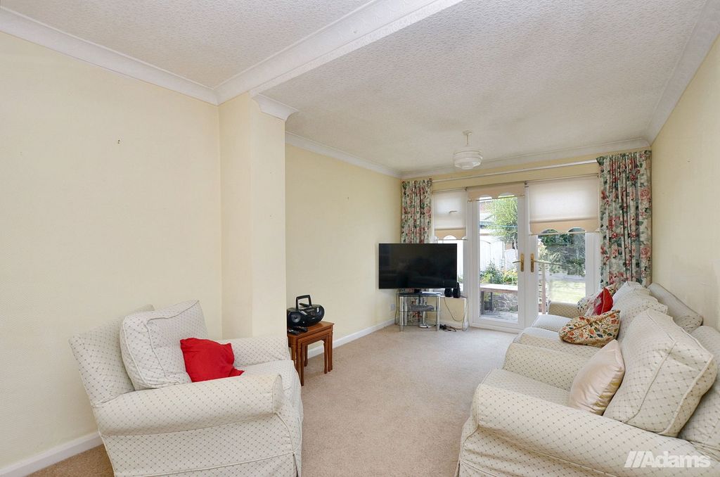 Property photo 3 of 25