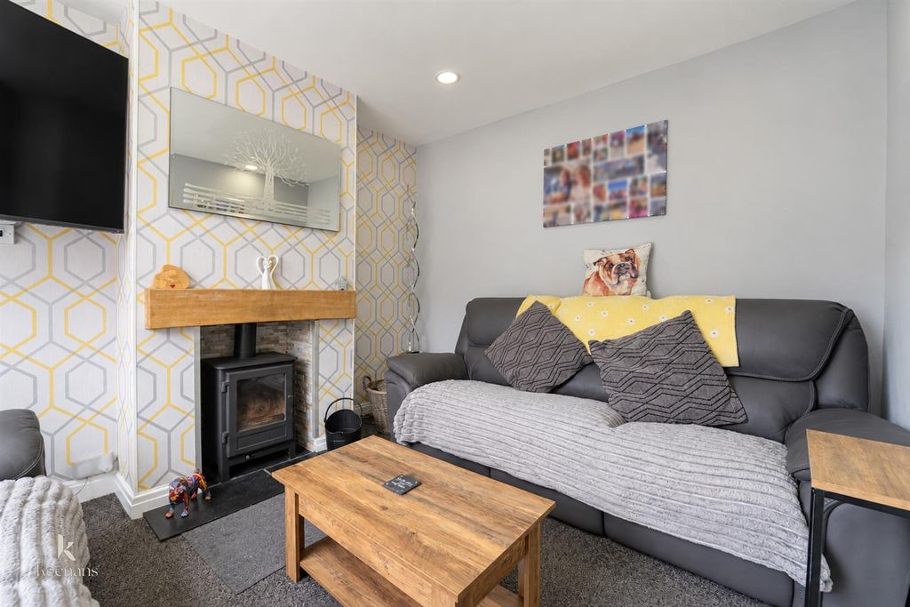 Property photo 3 of 18 c-13.Jpg