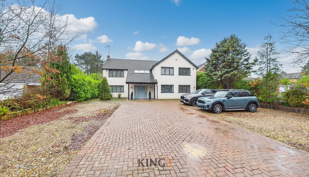 Additional image 6 of 5 bed detached house for saleUpland Drive, Brookmans Park AL9