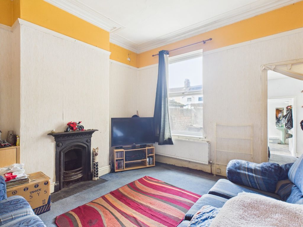 Property photo 2 of 11 4191384