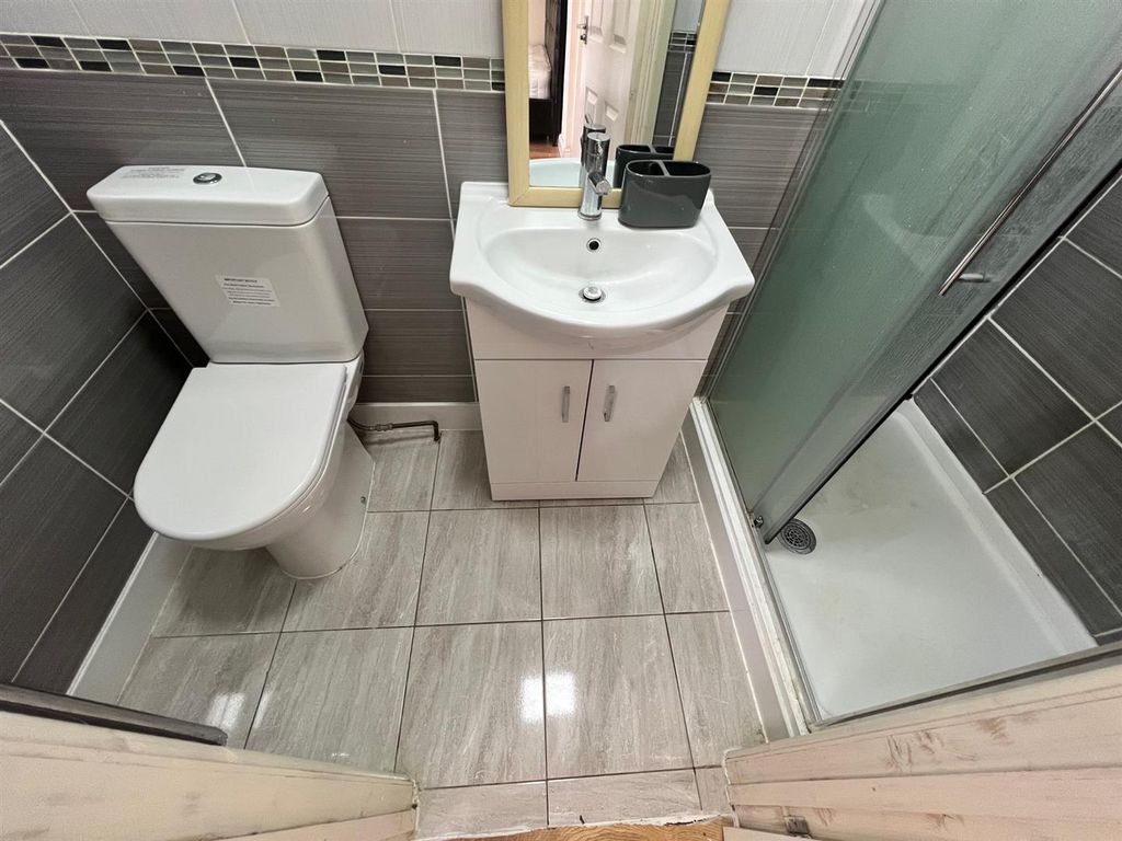 Property photo 2 of 8 Img_1515_6_Original.Jpeg