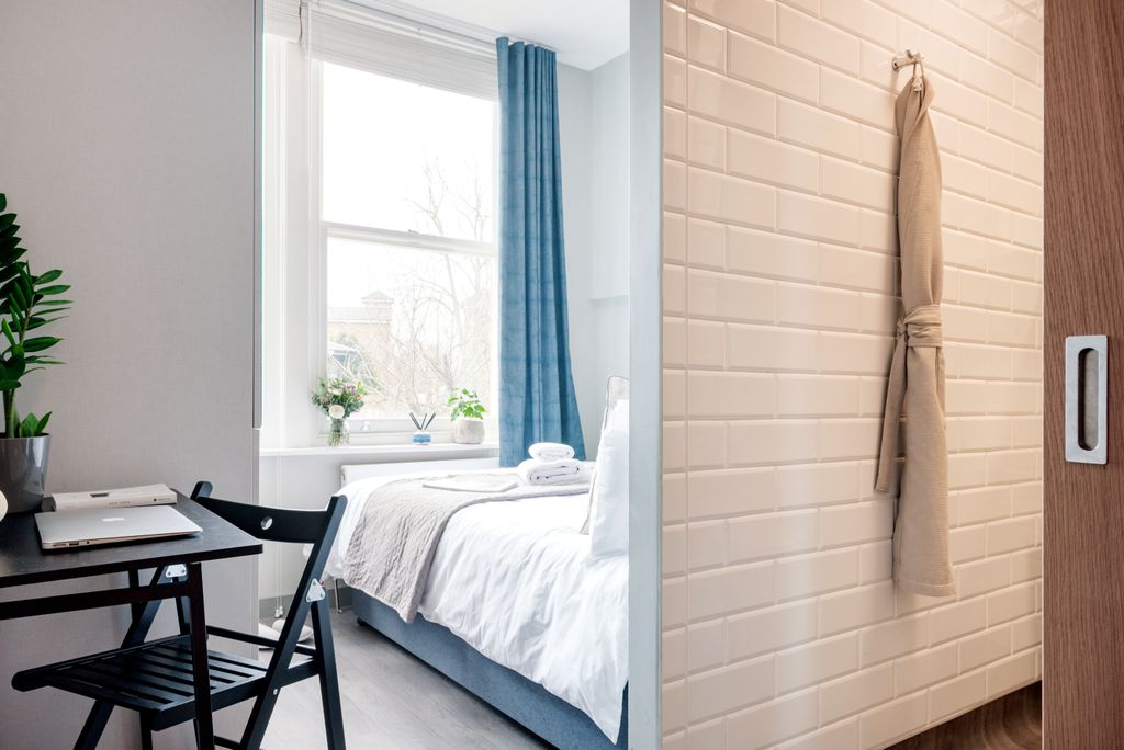 Property photo 2 of 9