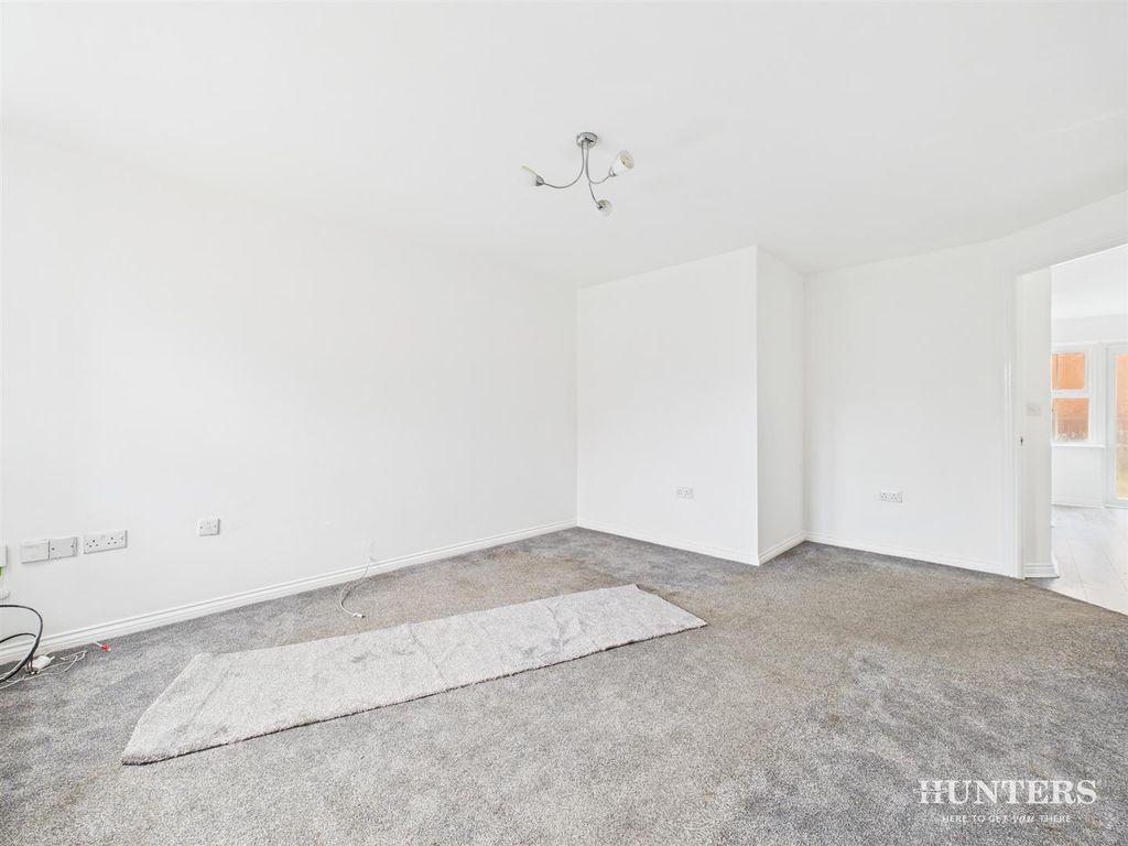 Property photo 2 of 19 Cam05287G0-Pr0145-Still001.Jpg