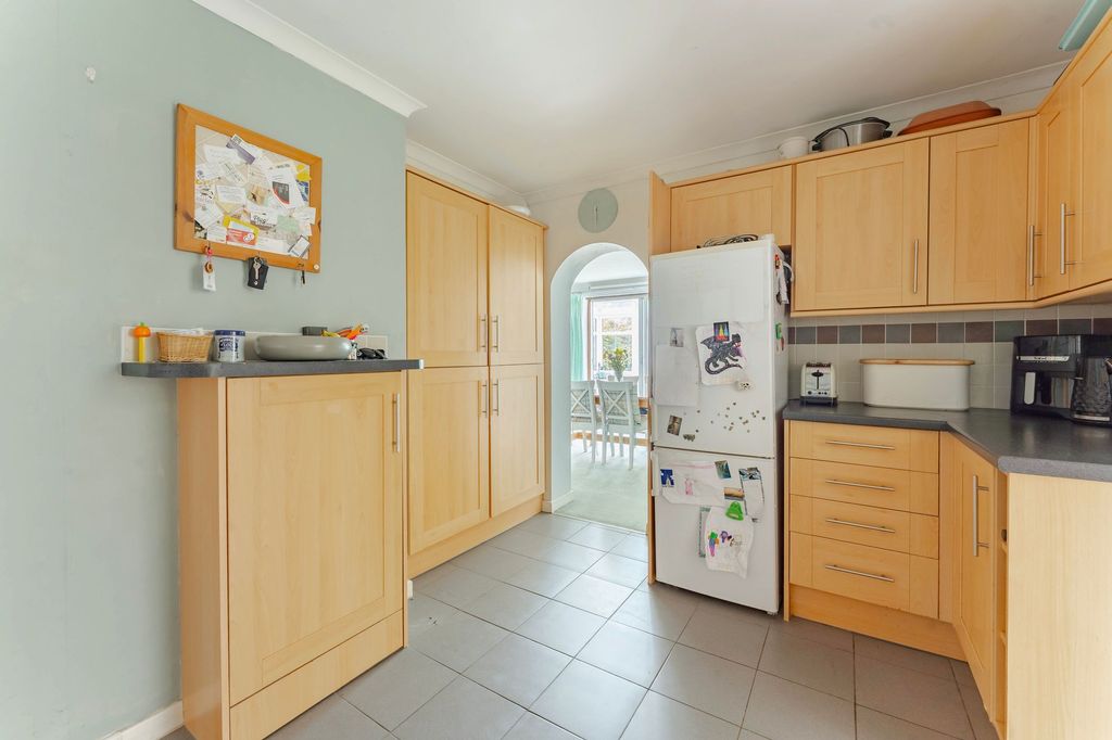 Property photo 3 of 26