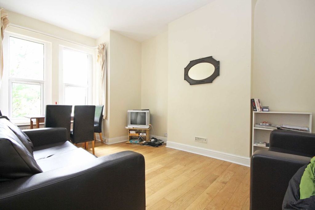 Property photo 2 of 5