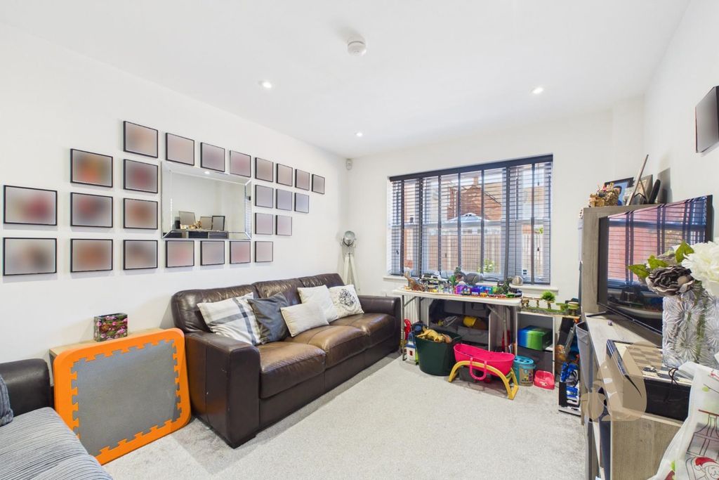 Property photo 3 of 23 4892Ab37c83E408Eb2Bb33d8Bd57E10E_100_Cam01659G0-Pr