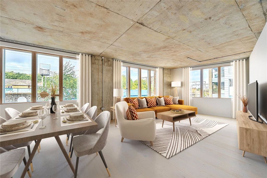 Property photo 1 of 10 Reception