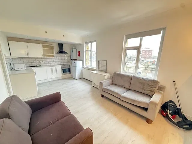Property photo 1 of 7