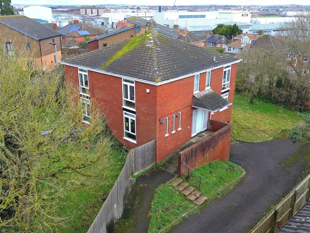 Property photo 1 of 23 2 - Former Rectory For Auction, Filton.Jpg
