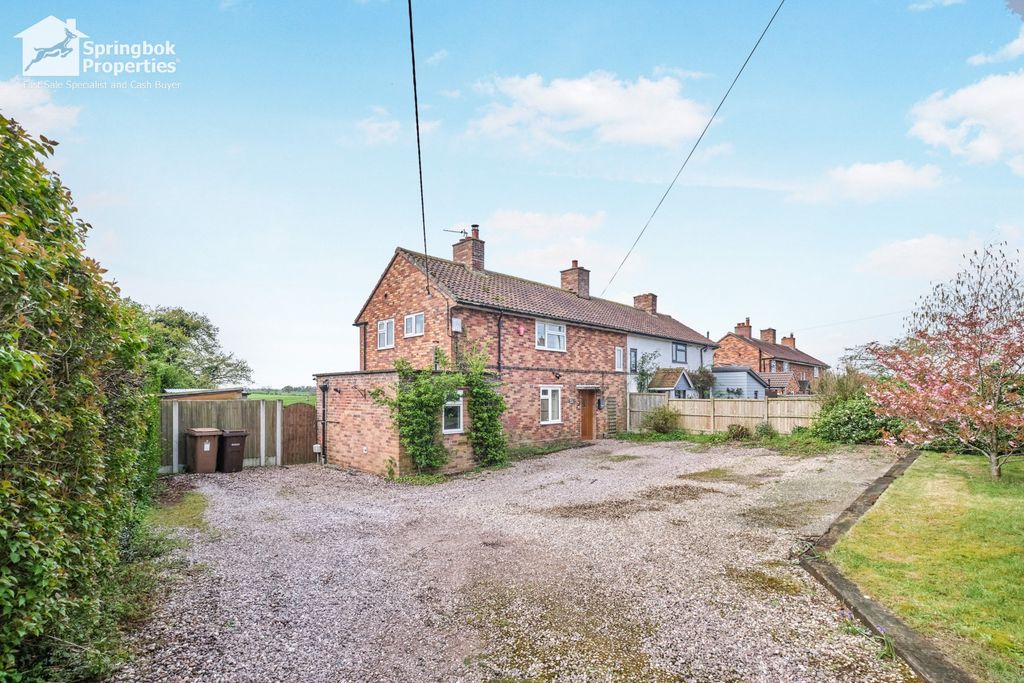 Property photo 1 of 17 Front View