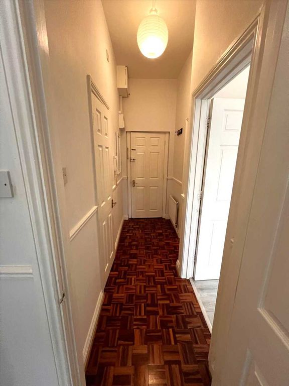 Property photo 2 of 9 Hall
