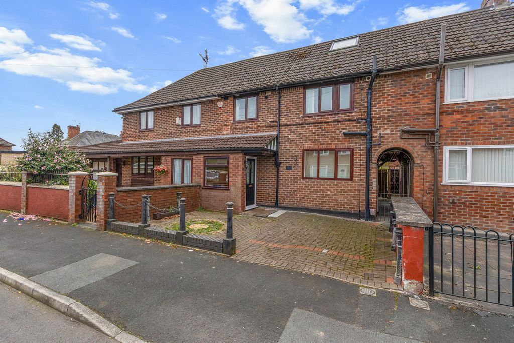 Property photo 1 of 16