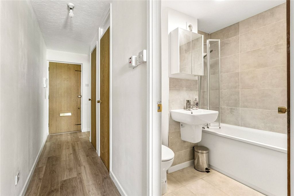 Property photo 2 of 13 Picture No. 02