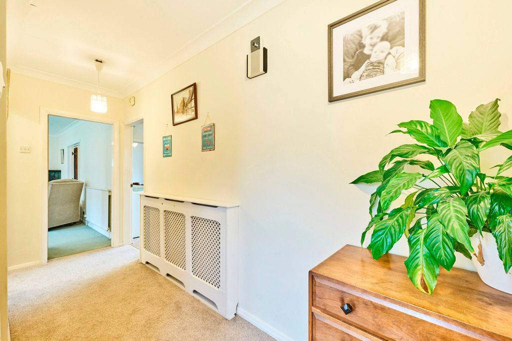 Property photo 2 of 29